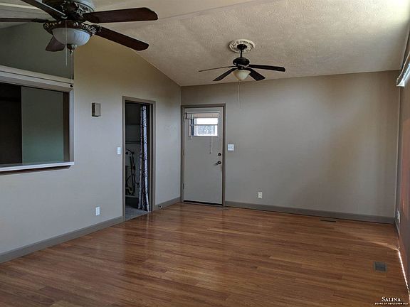 4th image of 135 Georgia Ave