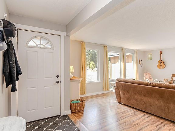 3rd image of 55036 Marten Ln