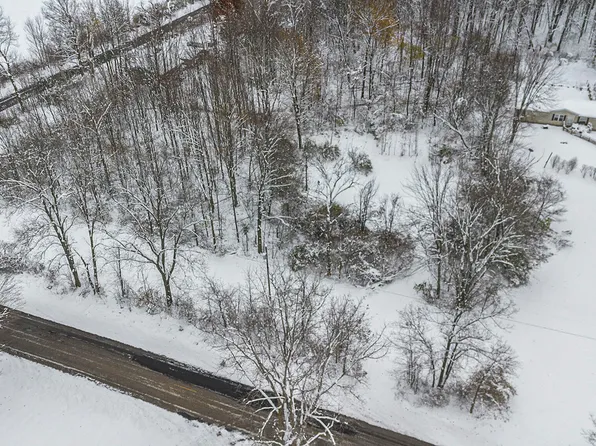 17285 Williamsville St, Cassopolis, MI 49031