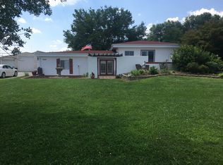 3406 Springfield Rd, East Peoria, IL 61611