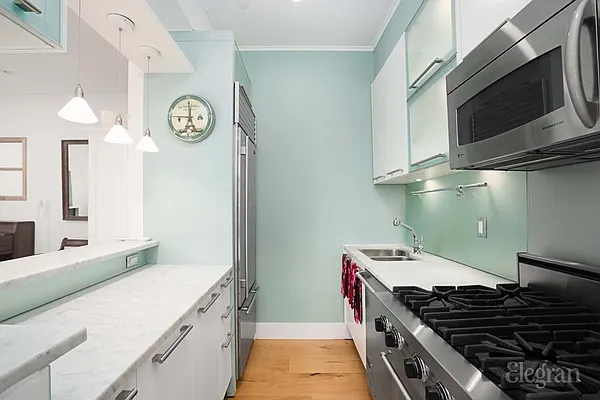 Sold by Elegran | media 34