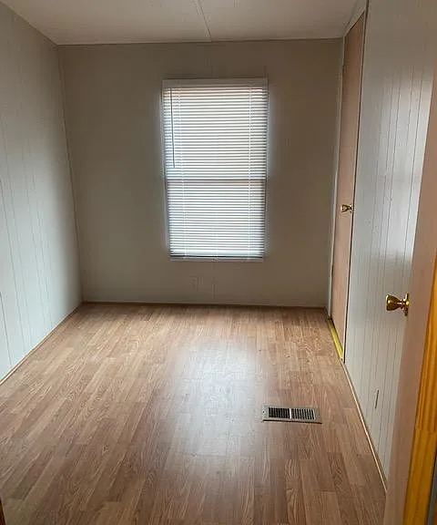 123 Crystal Ct — Photo 6