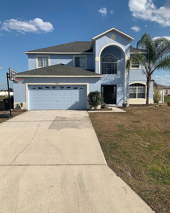 1st image of 407 Churchill Ct