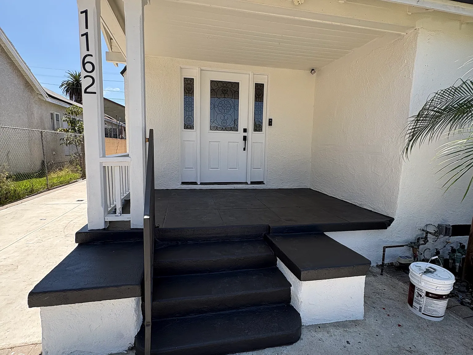 3 bed, 1182 sqft, $3,800 — Photo 1