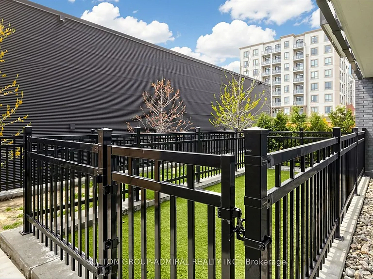 2450 Old Bronte Rd #442 — Photo 40