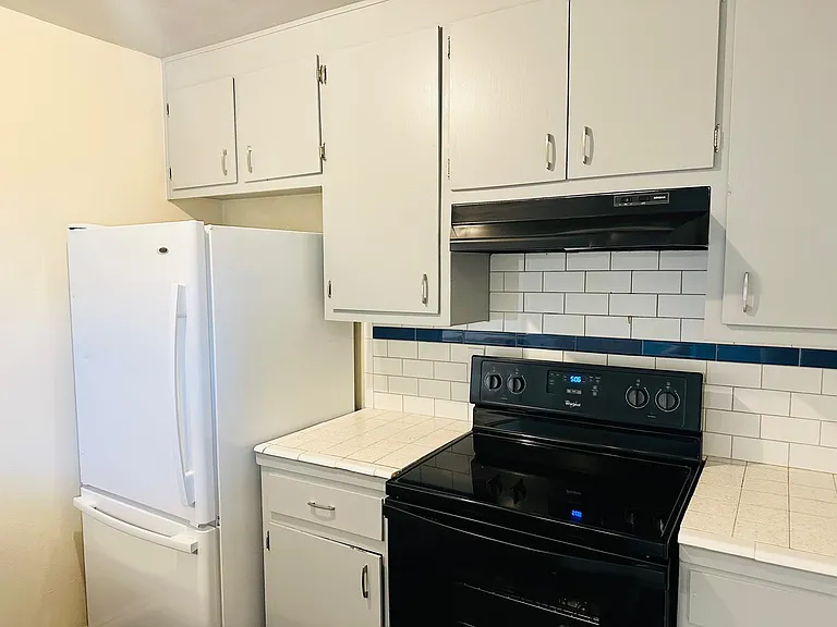 1 La Pera Ct — Photo 5