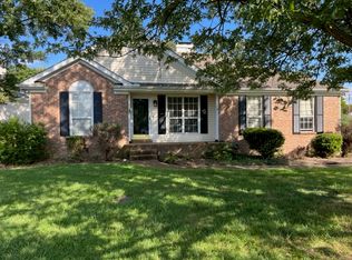 156 S Birchwood Dr, Hendersonville, TN