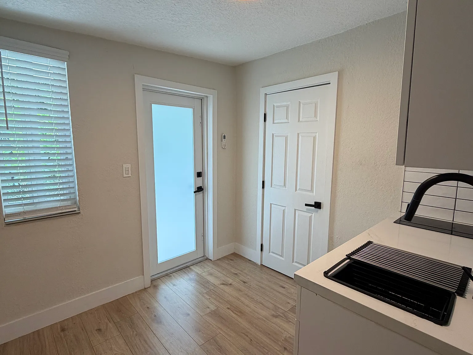 1 bed, 475 sqft, $1,600 — Photo 2