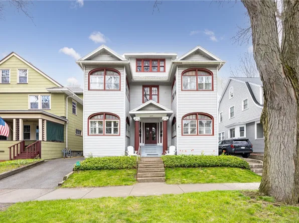 1077 Harvard St, Rochester, NY 14610