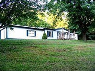 407 9th St, Rushville, MO 64484