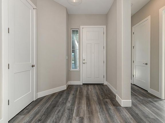 5th image of 1697 Wadsworth Cir