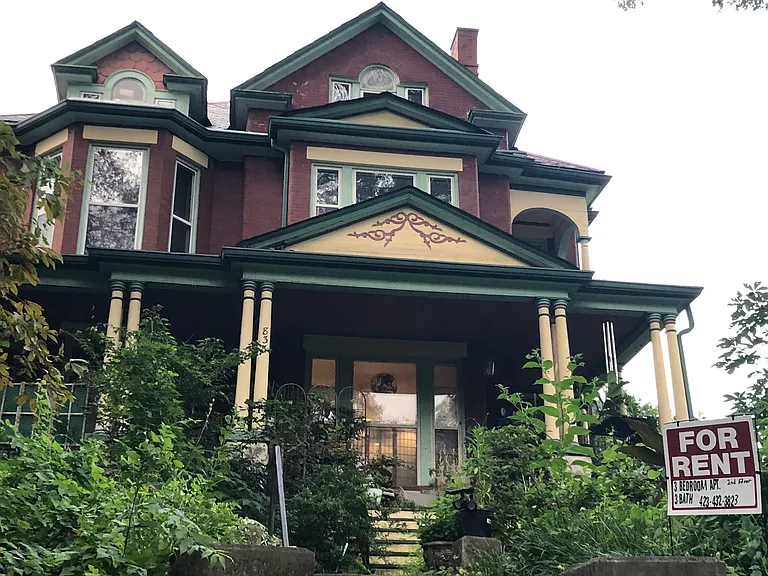 835 Vine St — Photo 1
