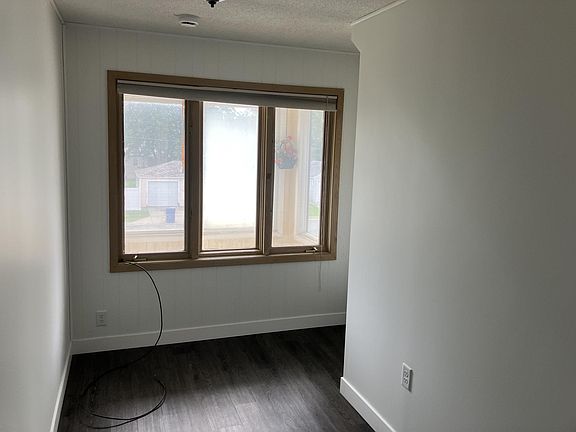 5th image of 120 Butler Ave E #2
