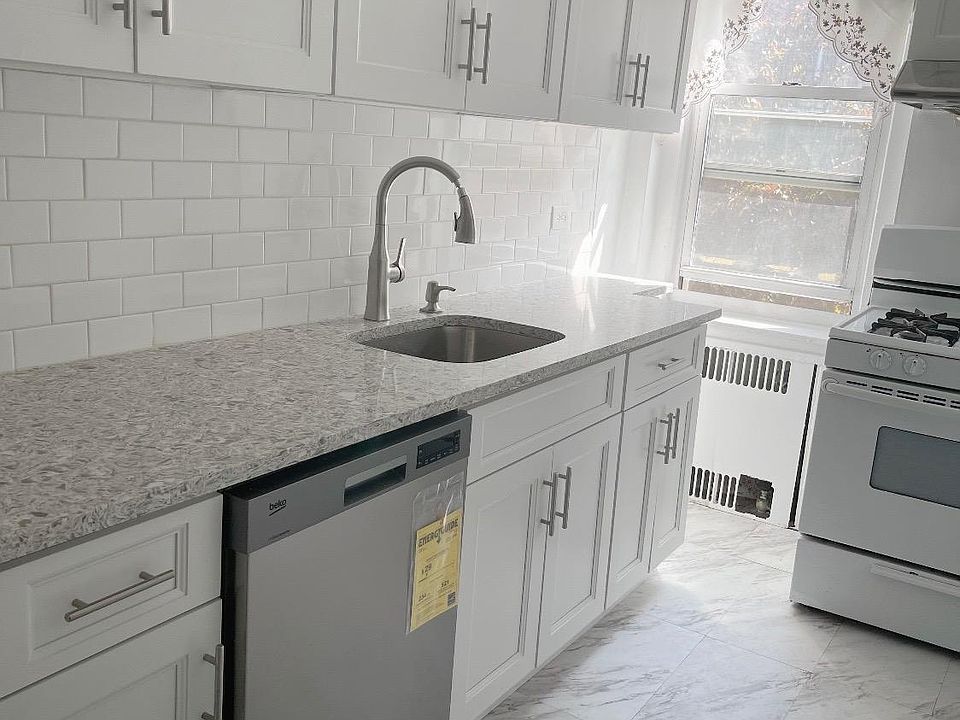 1st image of 63-109 Saunders St #B17