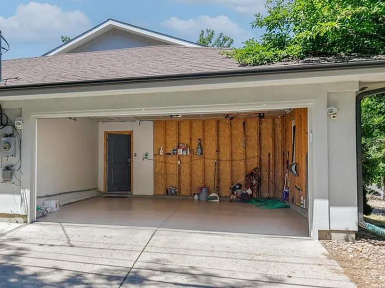 2698 N Marion St — Photo 14