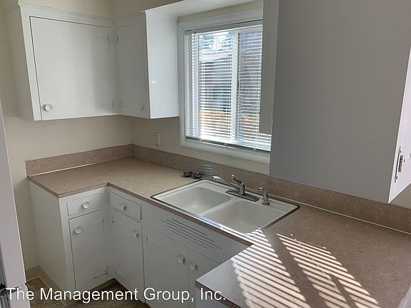 5th image of 2608 E 21st St