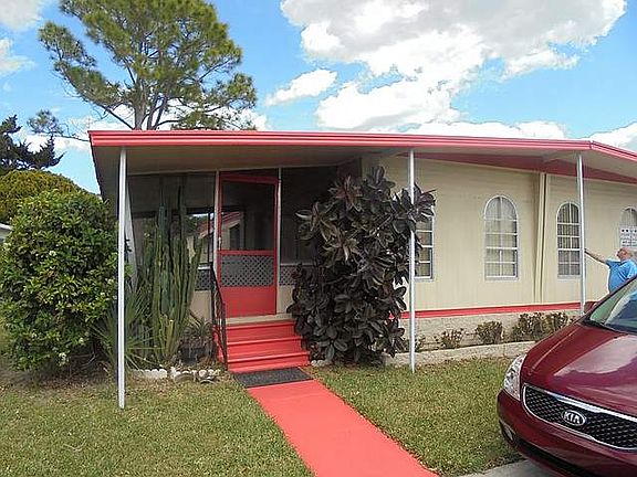 2nd image of 1000 Walker St Lot 179