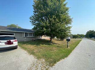 904 N 37th St, Nixa, MO 65714