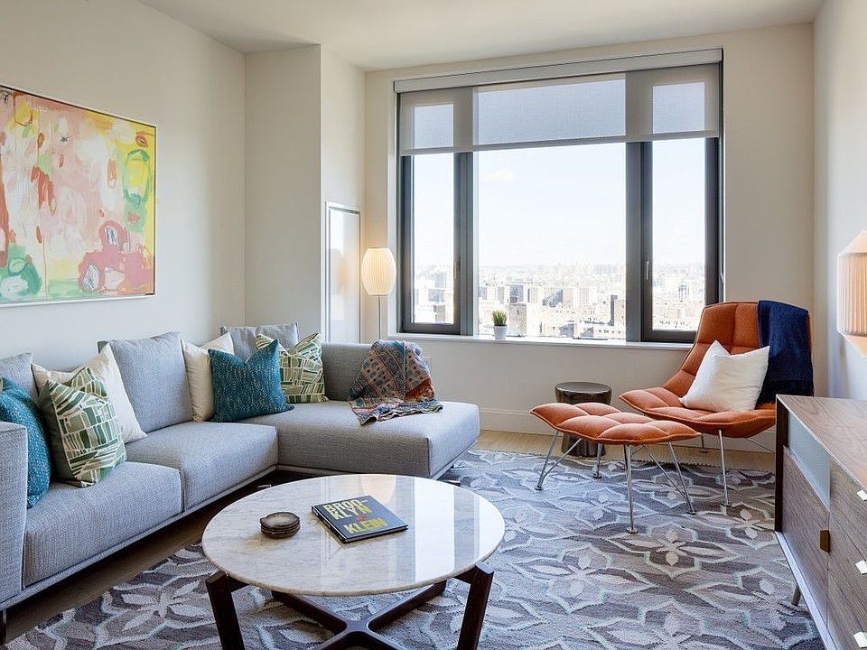 1st image of 10 City Pt APT 47E