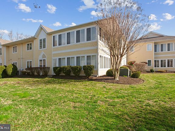 5th image of 20 Beech Ct #66B