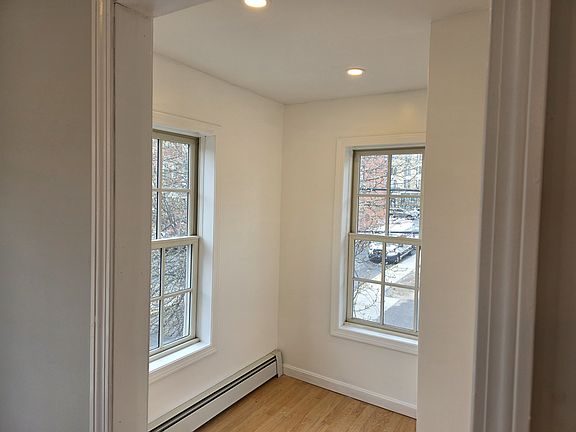 Bonus office area