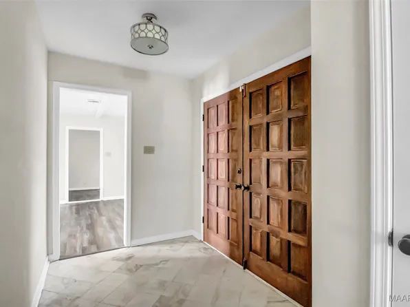 1979 Worley Ln, Montgomery, AL 36106