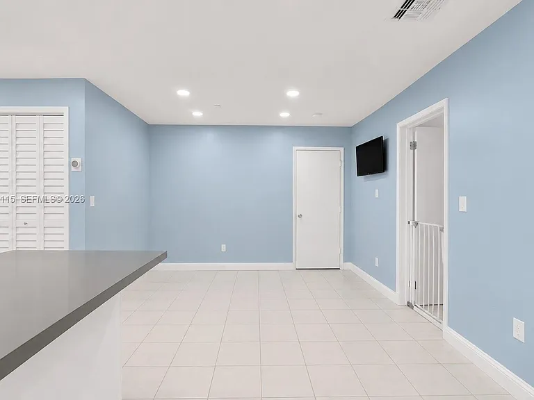 525 NW 100th Ct #525 — Photo 15