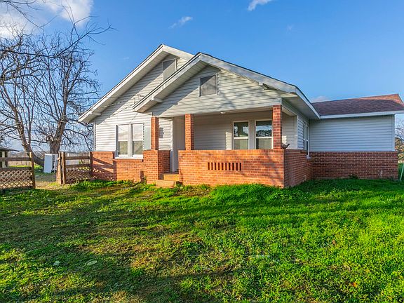 2nd image of 211 County Road 3416