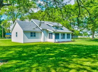 110 W North B St, Elwood, IN 46036