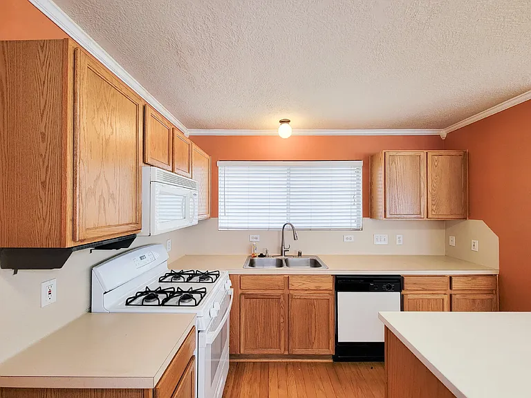 9607 Farrell Dr — Photo 18