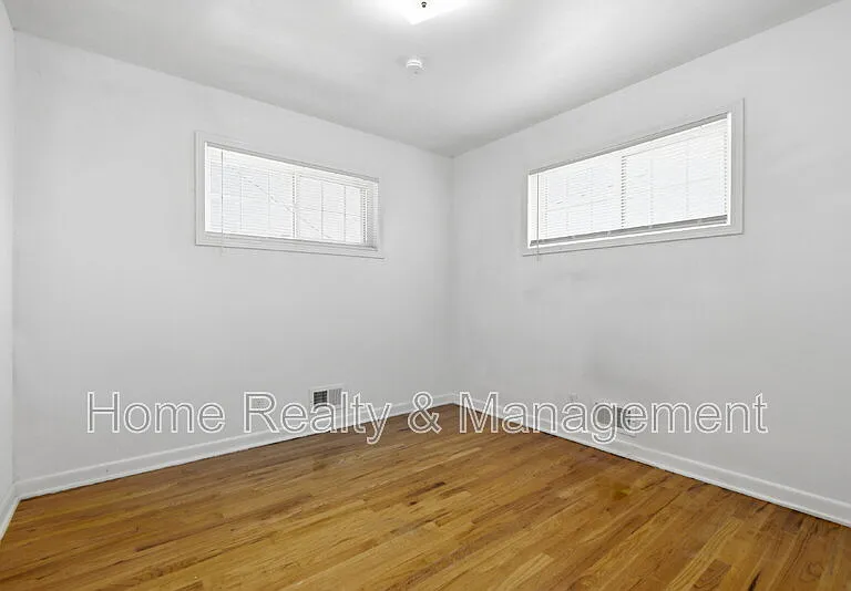 10712 Loren Ln — Photo 24