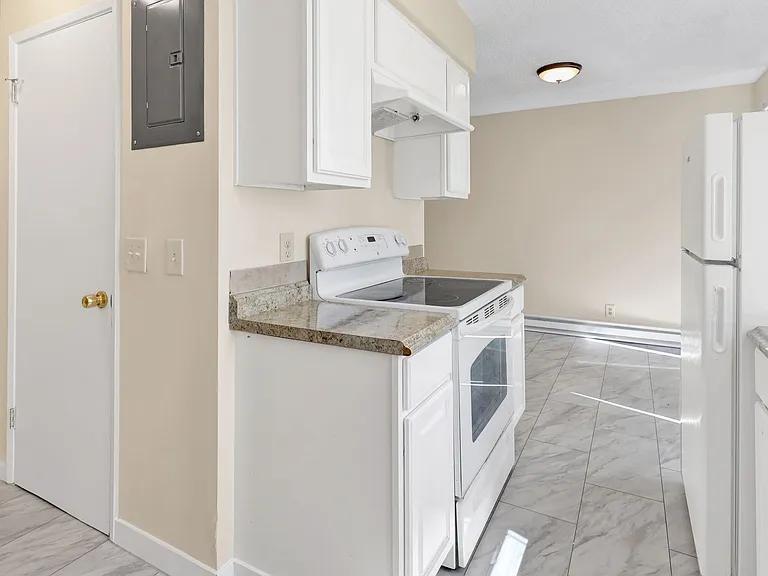 1418 Harris Ave — Photo 12