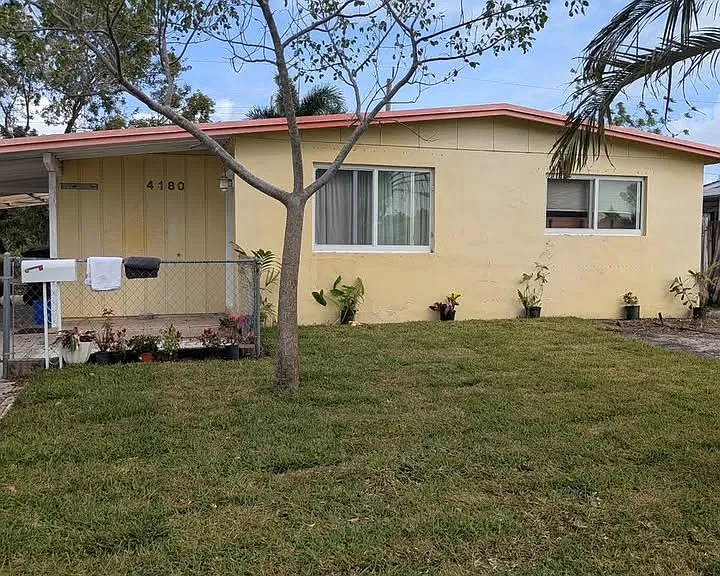 4180 NW 11th Ave — Photo 9