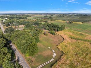 7205 Hill Rd, Coloma, MI 49038