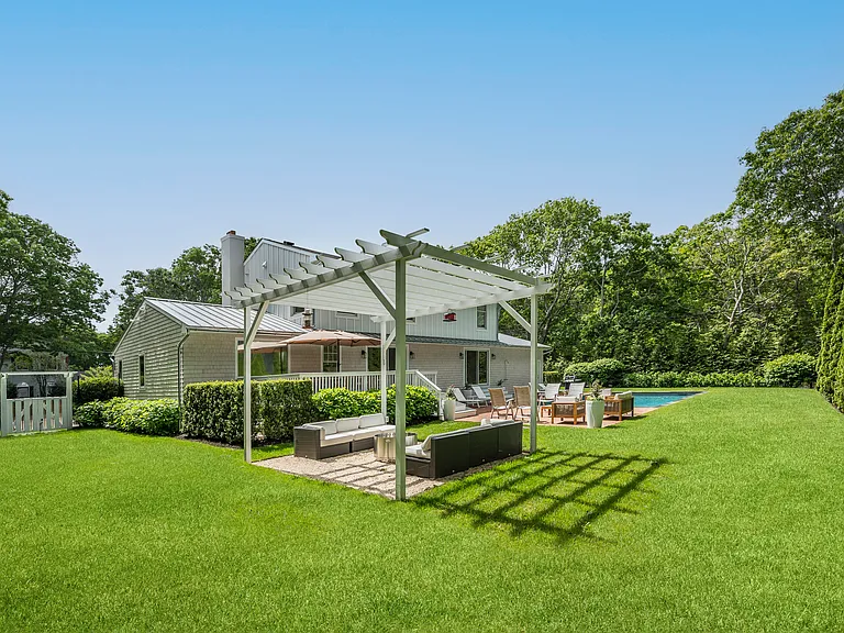48 Beechwood Dr — Photo 24