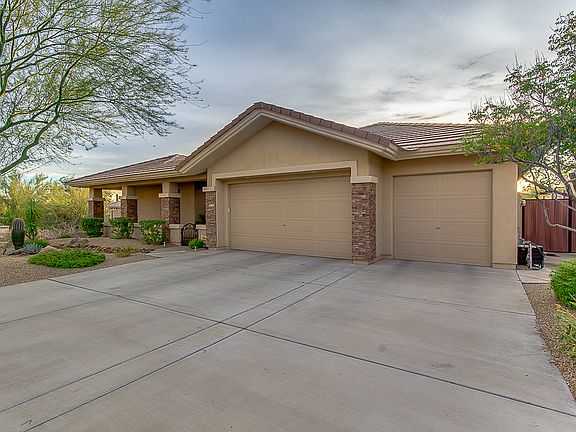 4th image of 5502 E Calle De Las Estrellas