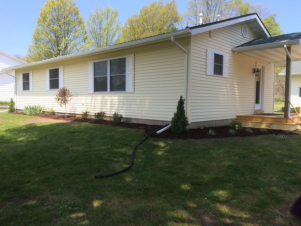 1st image of 20524 Edgewood Dr