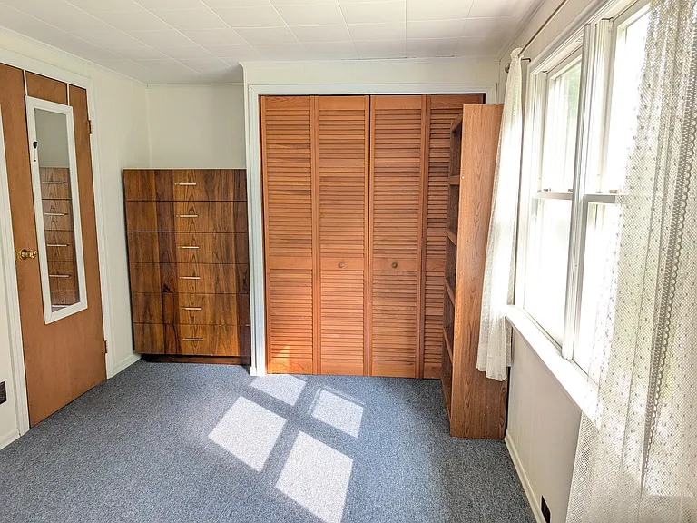 57 Colonial Dr — Photo 7