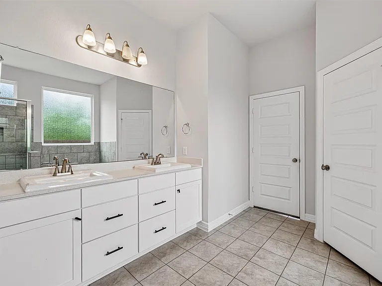 6602 Albany Forest Ct — Photo 30
