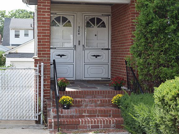 2nd image of 504 Kissel Ave