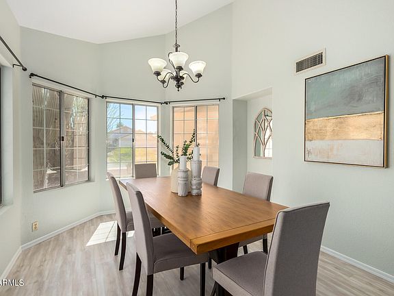 3rd image of 4332 E SIESTA Lane