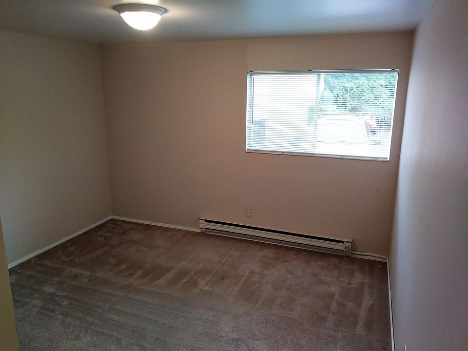 1st image of 330 2nd Ave S APT 21