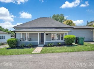 43 3rd St, Cramerton, NC 28032