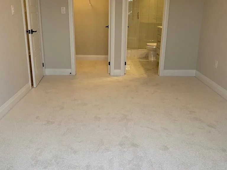 1593 Moira Cres — Photo 20