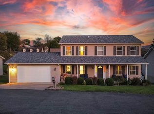 2336 Williamsburg Ln, Fairmont, WV 26554