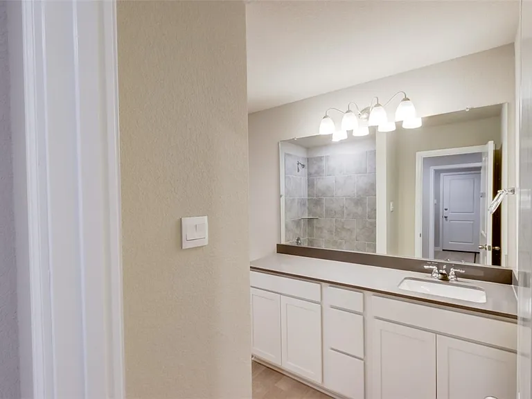 6210 Trado Dr — Photo 26