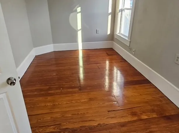 244 Notre Dame Ave #3, Manchester, NH 03102