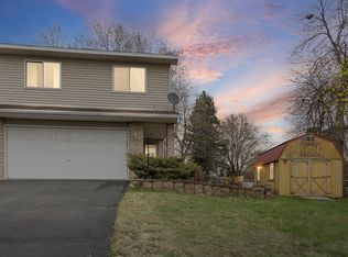 314 Railroad Dr NW, Elk River, MN 55330