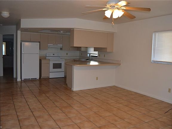 2nd image of 105/107 SE 5th Ave