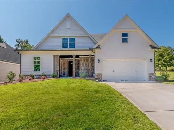 5808 Swinging Gate Rd, Gainesville, GA 30506